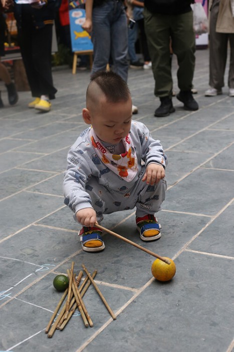 Trò chơi Chơi Chuyền (Banh Đũa)